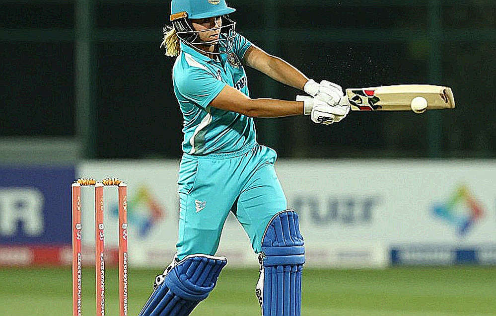 From 19/2 to 328/6: Harmanpreet's Eighth ODI Century Is a Rescue, Not a Demolition